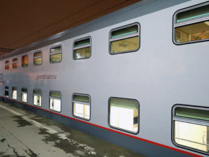 Двухэтажный поезд Москва - Симферополь